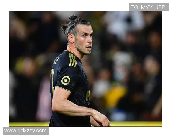 足球明星贝尔的英文昵称及其背后的故事解析