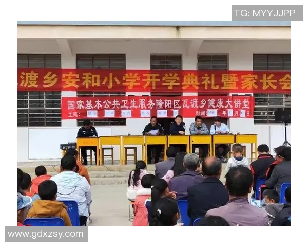 鲁港小学足球明星展现青春风采助力校园体育发展新篇章