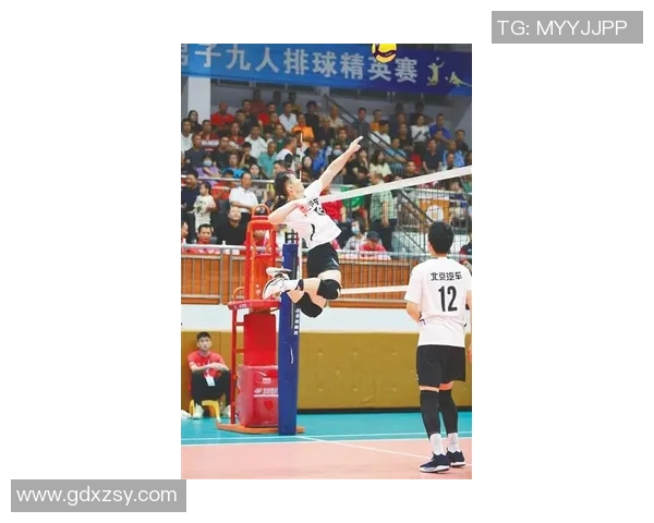 上海网球队逆袭之路：从低谷到巅峰的总决赛特别报道