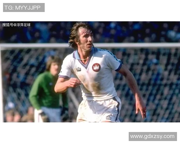 铁锤足球明星的传奇故事与辉煌成就揭秘